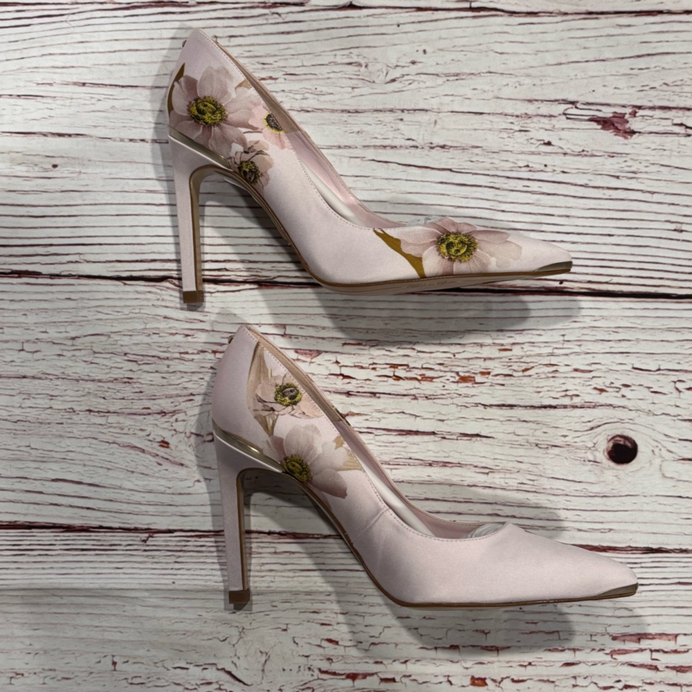 NIB Ted Baker Melnipic Pump in Light Pink Sz 37 Sz 6.5 - Picture 12 of 16